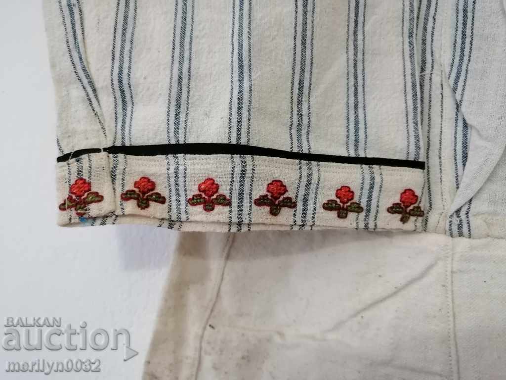 Livrarea Cămașă bătrână broderie manuală chenar șezlong costum sukman