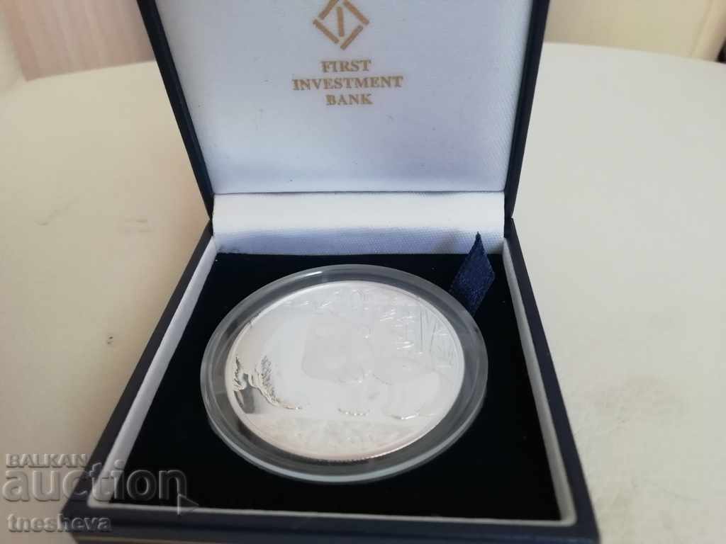 Delivery of 1 oz Silver Chinese Panda 2011 with box and certificate Delivery of 1 oz Silver Chinese Panda 2011 with box and certificate