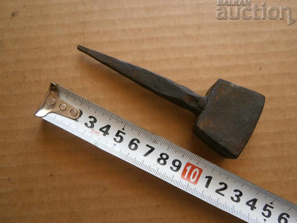 an ancient primitive anvil - 5 an ancient primitive anvil - 5