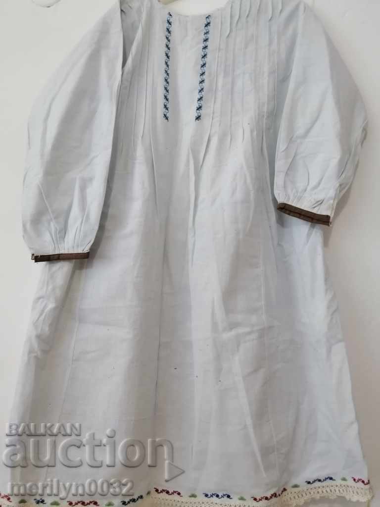 Old women's shirt hand embroidery chenar chaise costume sukman with price 129.00 BGN | € 65.96 Old women's shirt hand embroidery chenar chaise costume sukman with price 129.00 BGN | € 65.96