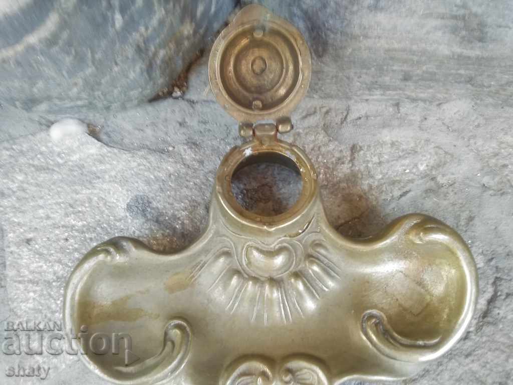 Old bronze ink. - 6 Old bronze ink. - 6