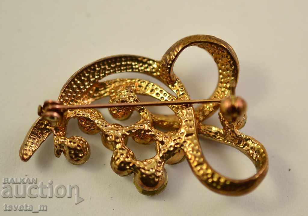 Anchor, brooch with price 5.00 BGN | € 2.56 Anchor, brooch with price 5.00 BGN | € 2.56