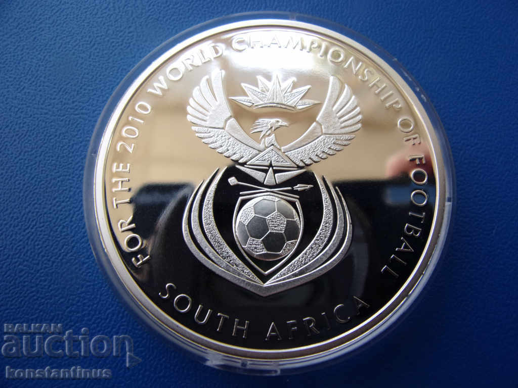 Fotbal Africa de Sud 2010 28,3 gr. 40mm. Dovadă UNC Rare cu preț € 23.01 | 45.00 BGN Fotbal Africa de Sud 2010 28,3 gr. 40mm. Dovadă UNC Rare cu preț € 23.01 | 45.00 BGN