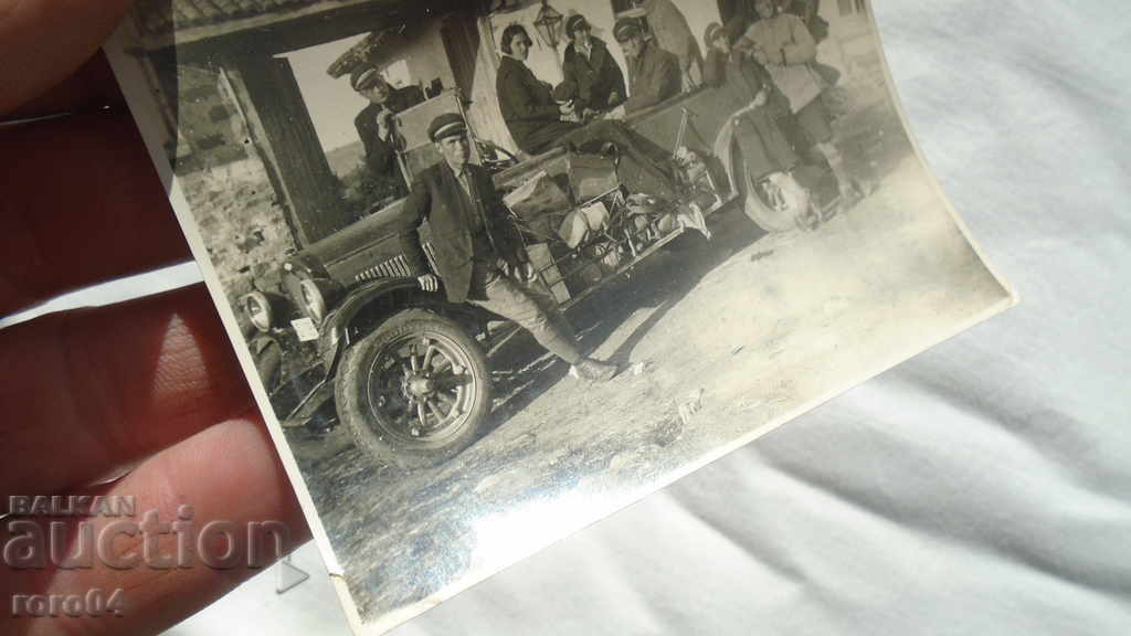 Auction RETRO VEHICLE Auction RETRO VEHICLE