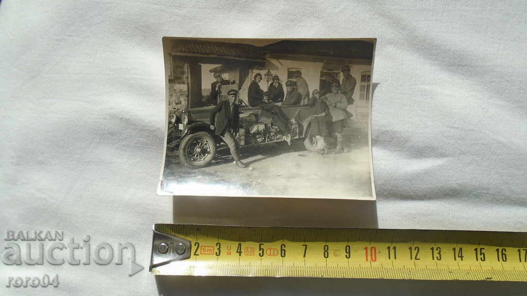 Delivery of RETRO VEHICLE Delivery of RETRO VEHICLE