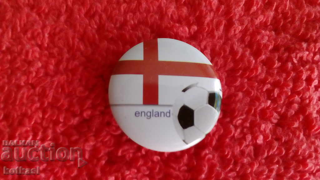 England old sports football badge with price 3.50 BGN | € 1.79 England old sports football badge with price 3.50 BGN | € 1.79