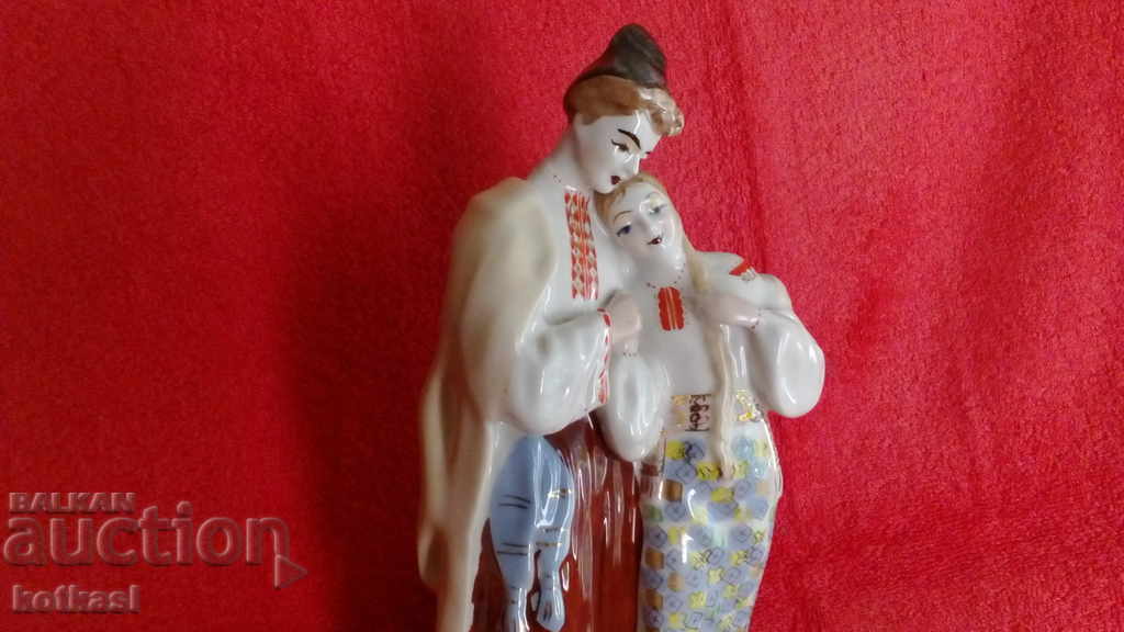 Delivery of Old porcelain figure Man Woman USSR Russia marked honor Delivery of Old porcelain figure Man Woman USSR Russia marked honor
