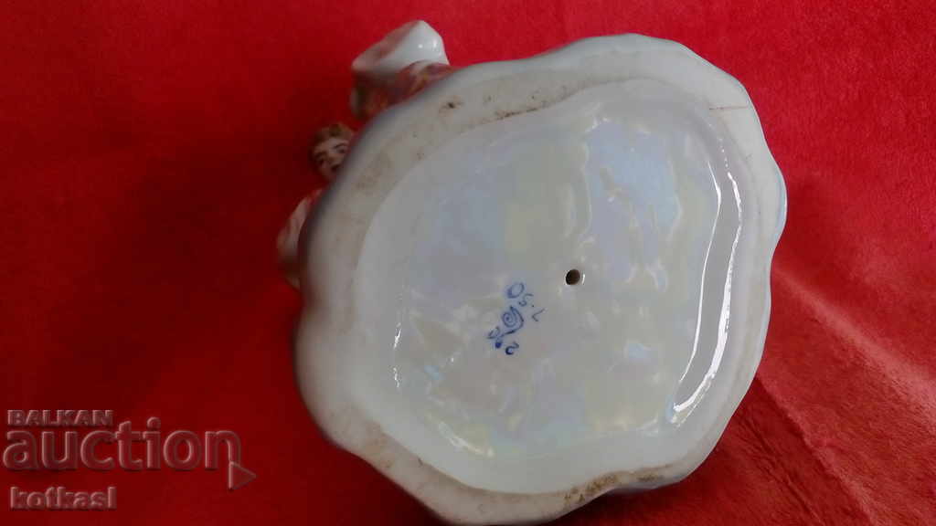 Old porcelain figure Man Woman USSR Russia marked honor - 7 Old porcelain figure Man Woman USSR Russia marked honor - 7