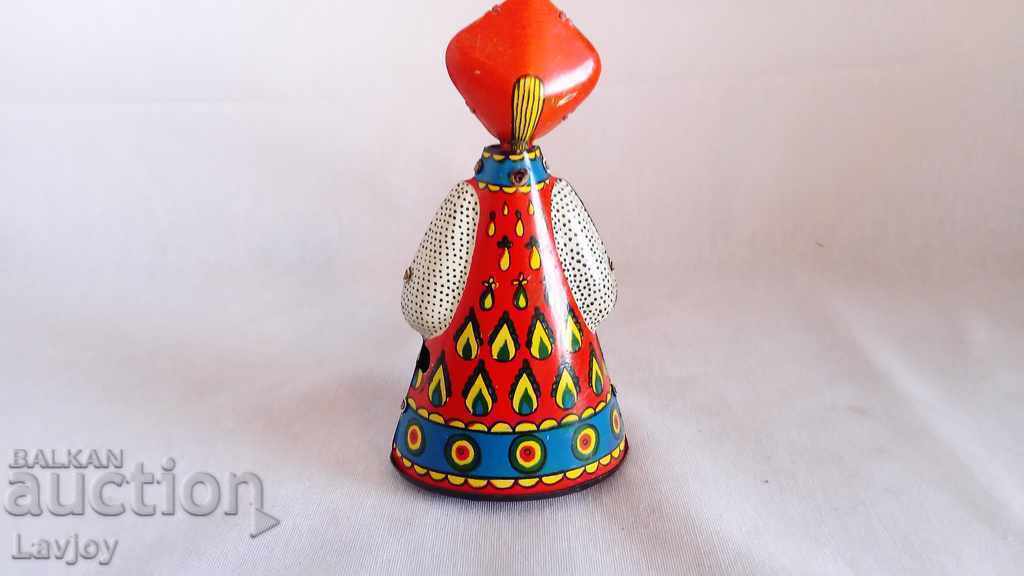 Delivery of Old metal toy