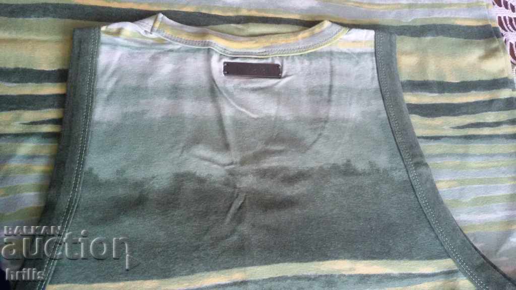 Delivery of JUST CAVALLI - UNICEX T-SHIRT WITH SLEEVELESS "VEST" ORIGINAL Delivery of JUST CAVALLI - UNICEX T-SHIRT WITH SLEEVELESS "VEST" ORIGINAL