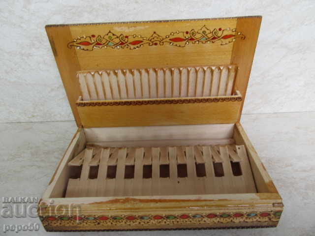 PIROGRAPHED BOX FOR CIGARETTES FROM SOCA (20,5x12,5x4,5cm)