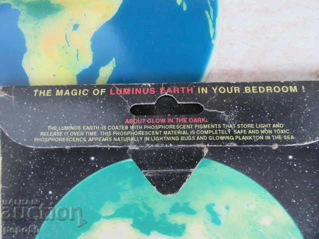 2 PLASTIC LUMINESCENT CARDS - AFRICA / diameter 14.5 cm / - 6