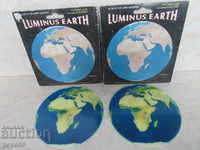 2 PLASTIC LUMINESCENT CARDS - AFRICA / diameter 14.5 cm /