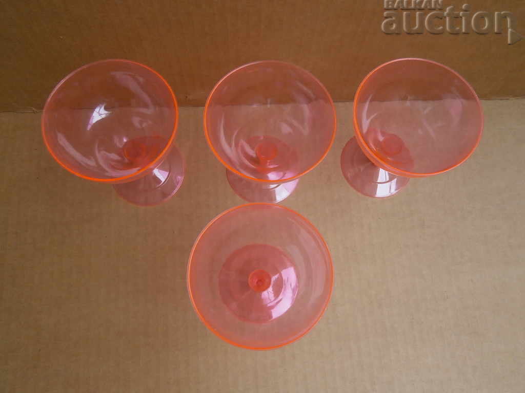 Auction  cocktail glasses POP ART 70s 80s