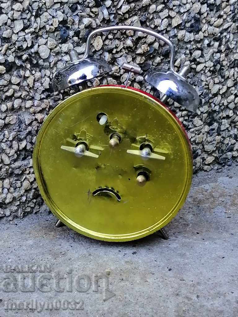 Chinese alarm clock desk clock 1970s with price 38.00 BGN | € 19.43 Chinese alarm clock desk clock 1970s with price 38.00 BGN | € 19.43