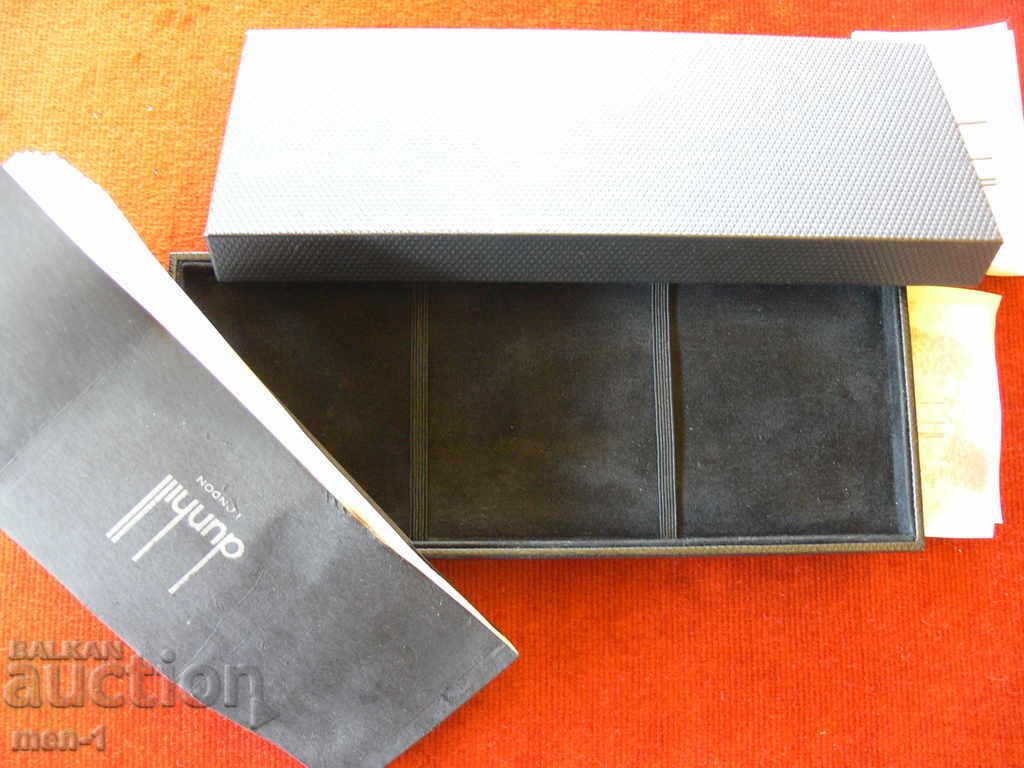 Original dunhill box with price 10.00 BGN | € 5.11