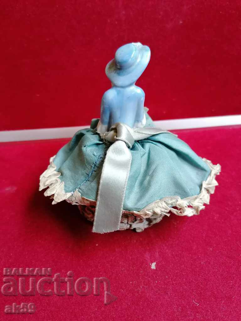 Auction Porcelain doll in blue - "Half doll germany" Auction Porcelain doll in blue - "Half doll germany"