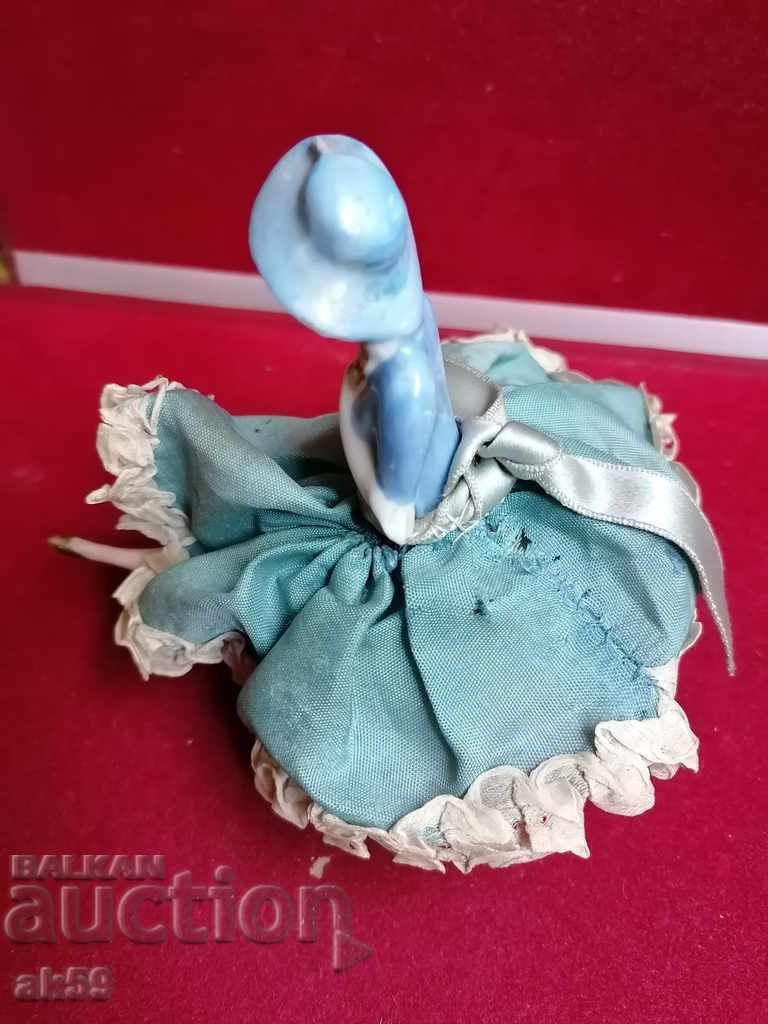 Delivery of Porcelain doll in blue - "Half doll germany" Delivery of Porcelain doll in blue - "Half doll germany"