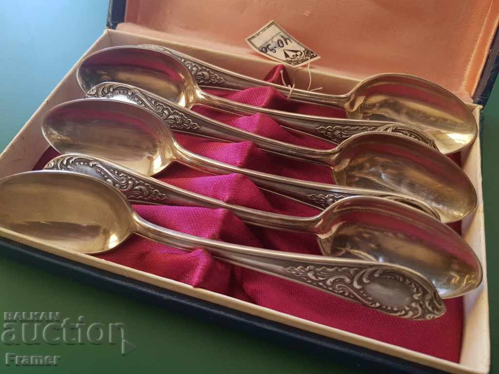 Silver silver spoons Russian in box with price 820.00 BGN | € 419.26 Silver silver spoons Russian in box with price 820.00 BGN | € 419.26