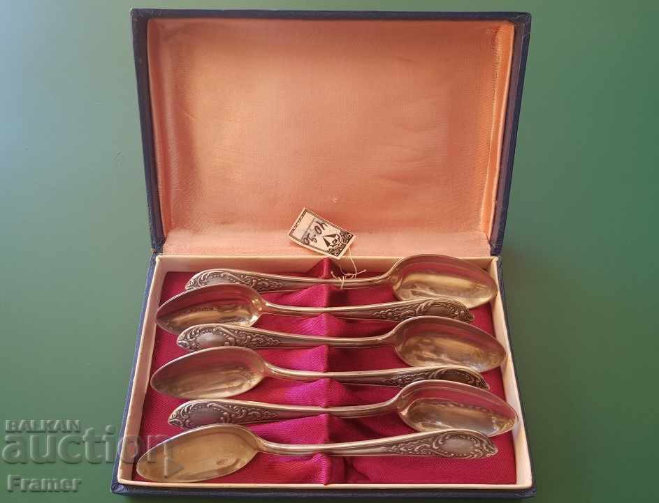 Delivery of Silver silver spoons Russian in box Delivery of Silver silver spoons Russian in box