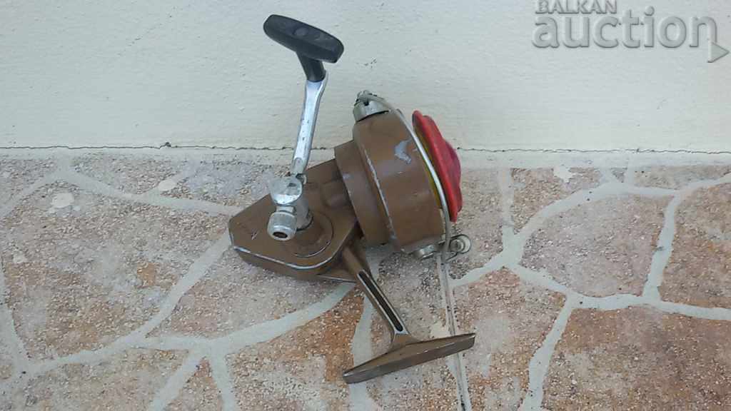 RETRO fishing reel 60s with price 21.00 BGN | € 10.74 RETRO fishing reel 60s with price 21.00 BGN | € 10.74