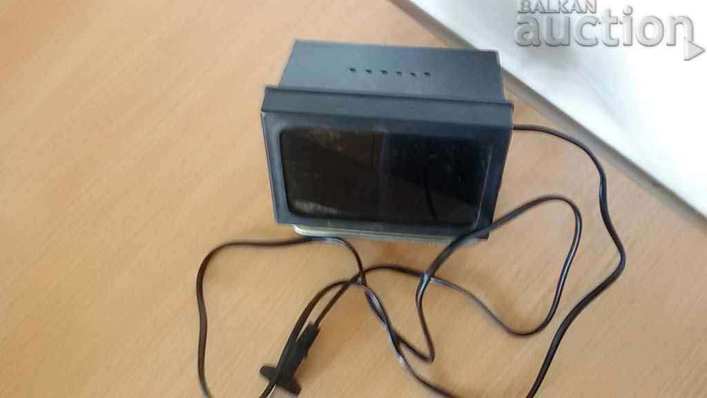 photo lamp flashlight for washing photos with price 21.00 BGN | € 10.74