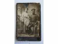 1913 BALKAN WAR SOLDIER FAMILIE FOTO FOTO CARTON