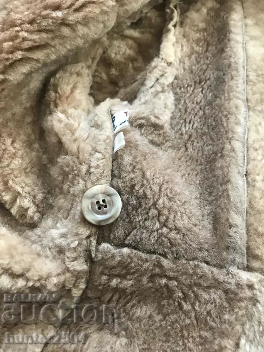 Παράδοση Γυναικείο παλτό, νούμερο 48, Bg