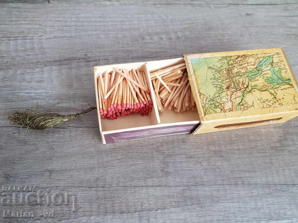 Delivery of An old collectible match Delivery of An old collectible match