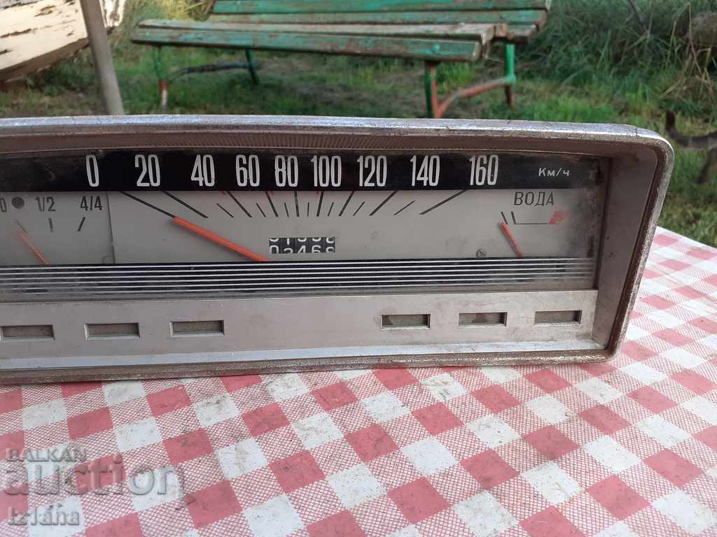 Auction Zhiguli dashboard, mileage, speedometer Auction Zhiguli dashboard, mileage, speedometer