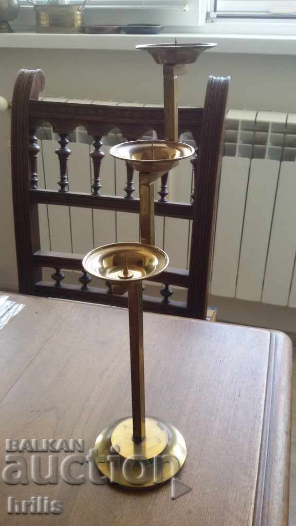 Auction  BEAUTIFUL SOLID BRASS CANDLESTICK