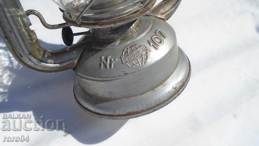 Auction  LAMP - METALOGLOBUS Nr. 107