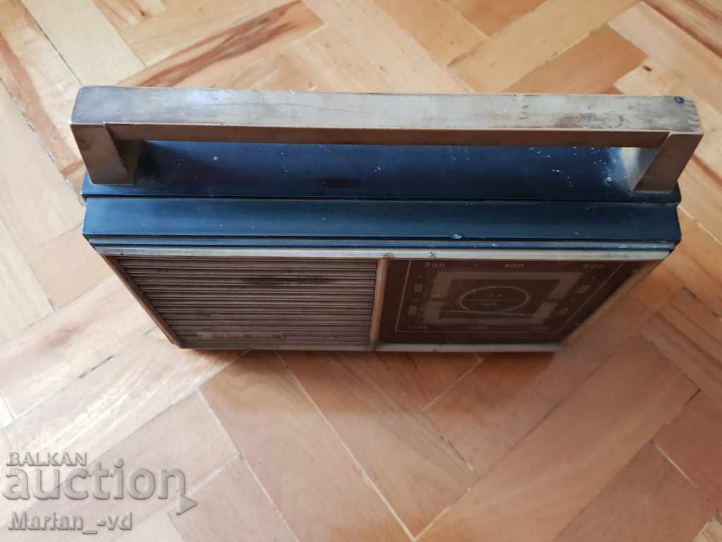 Delivery of Old radio "Giala 404"