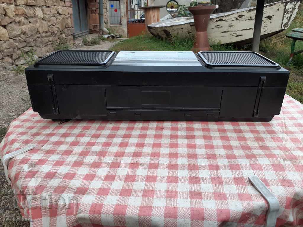 Old Panasonic radio cassette player - 7 Old Panasonic radio cassette player - 7