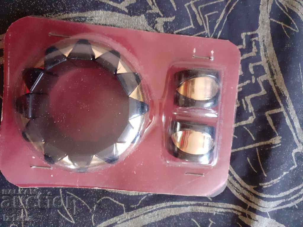 Old set of bracelet and earrings with price 20.00 BGN | € 10.23 Old set of bracelet and earrings with price 20.00 BGN | € 10.23