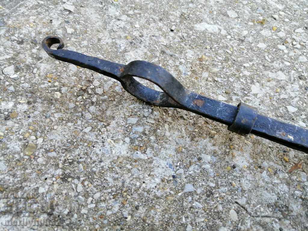 Δημοπρασία Παλιά το πόκερ, λαβίδες, σφυρήλατο σίδερο peshnik Δημοπρασία Παλιά το πόκερ, λαβίδες, σφυρήλατο σίδερο peshnik