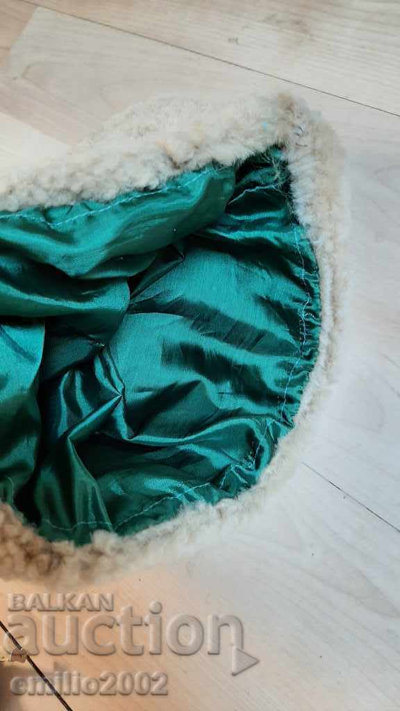 Доставка на Черкезки калпак агнешка или овча кожа