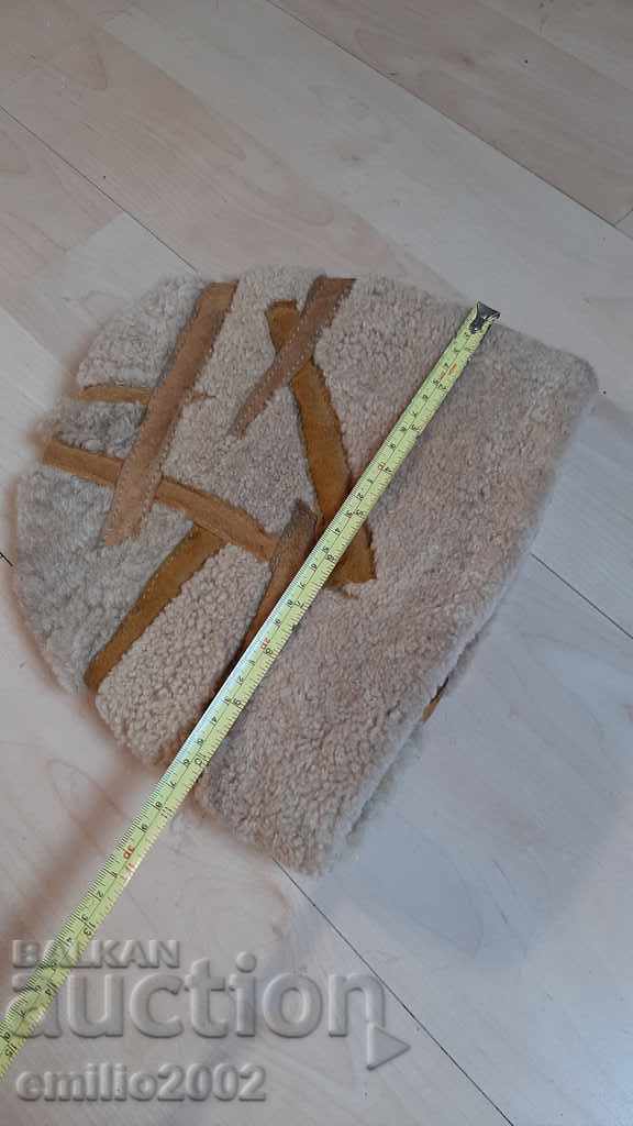 Leather hat lamb or sheepskin with price 39.00 BGN | € 19.94 Leather hat lamb or sheepskin with price 39.00 BGN | € 19.94