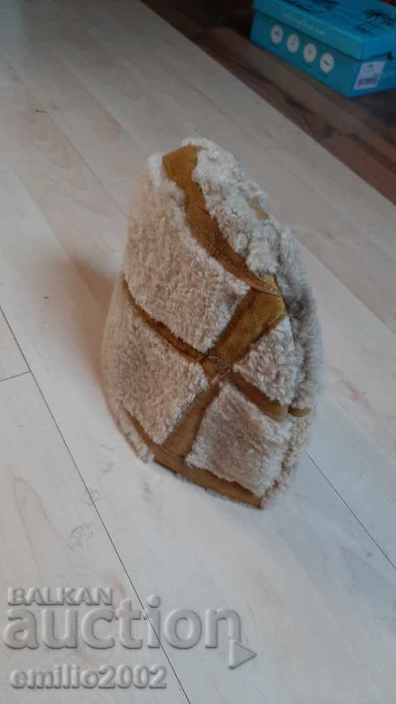 Leather hat lamb or sheepskin - 6 Leather hat lamb or sheepskin - 6