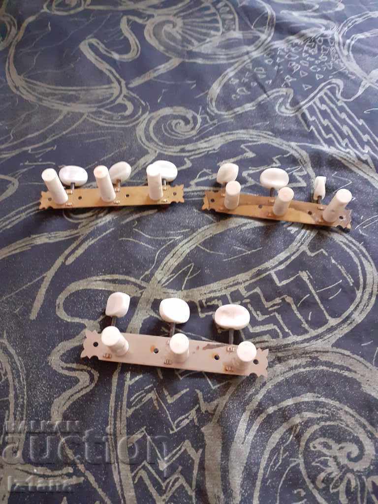 Old tensioners, string keys with price 43.00 BGN | € 21.99 Old tensioners, string keys with price 43.00 BGN | € 21.99