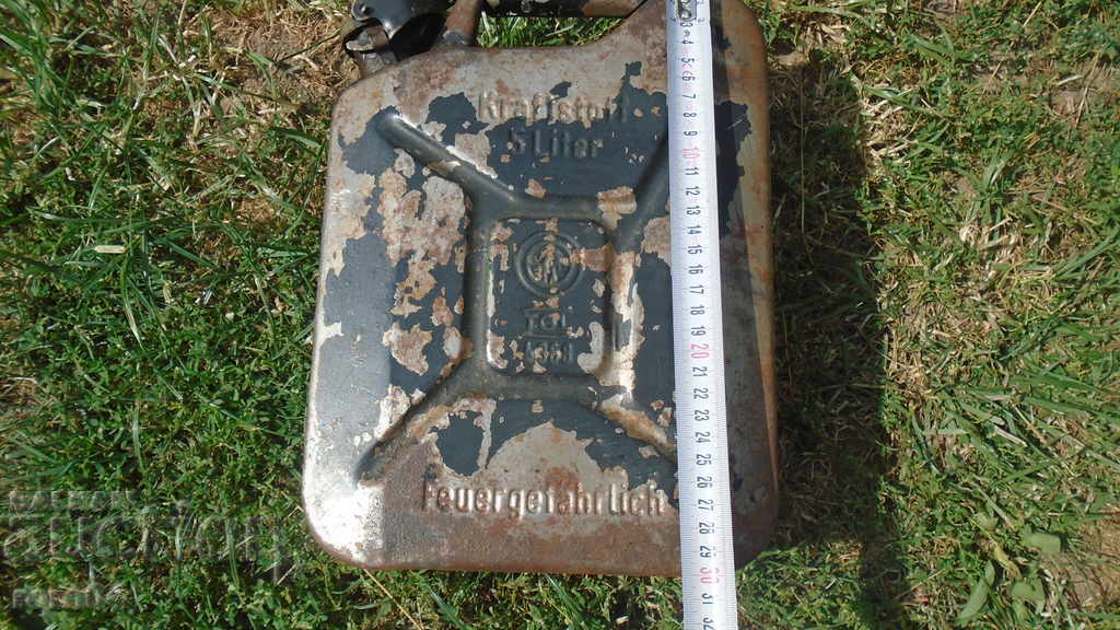 OLD SMALL LAMINATED GERMAN FUEL TUBE - WW II with price 49.50 BGN | € 25.31