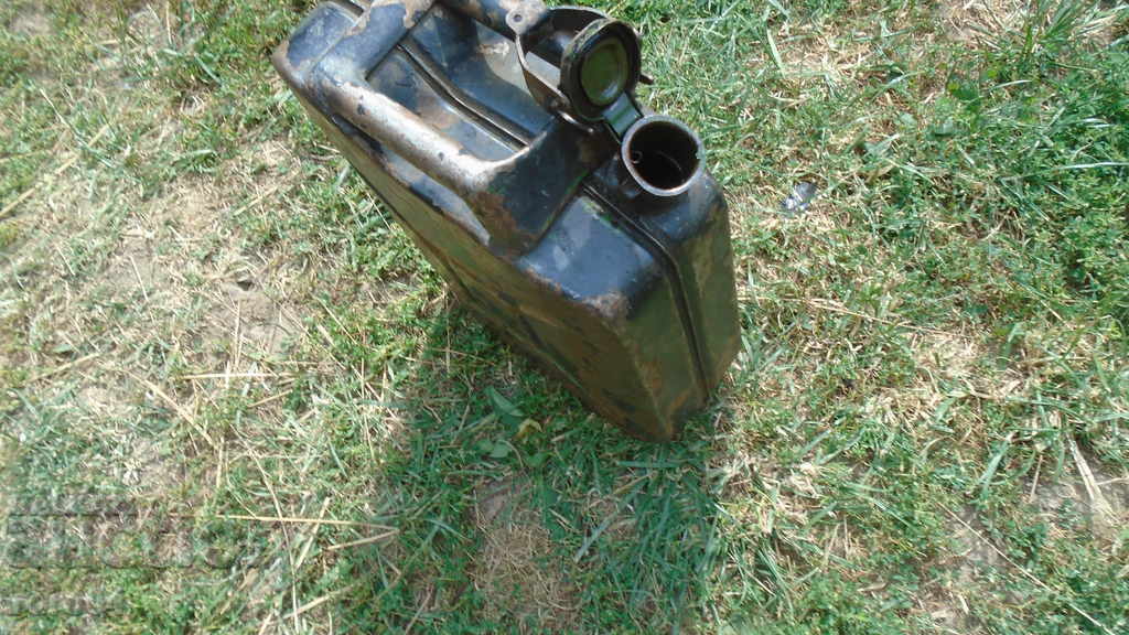 OLD SMALL LAMINATED GERMAN FUEL TUBE - WW II - 7