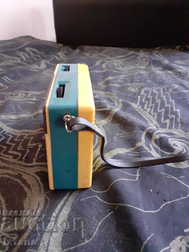 Delivery of Old radio, Gala Harvard radio receiver Delivery of Old radio, Gala Harvard radio receiver