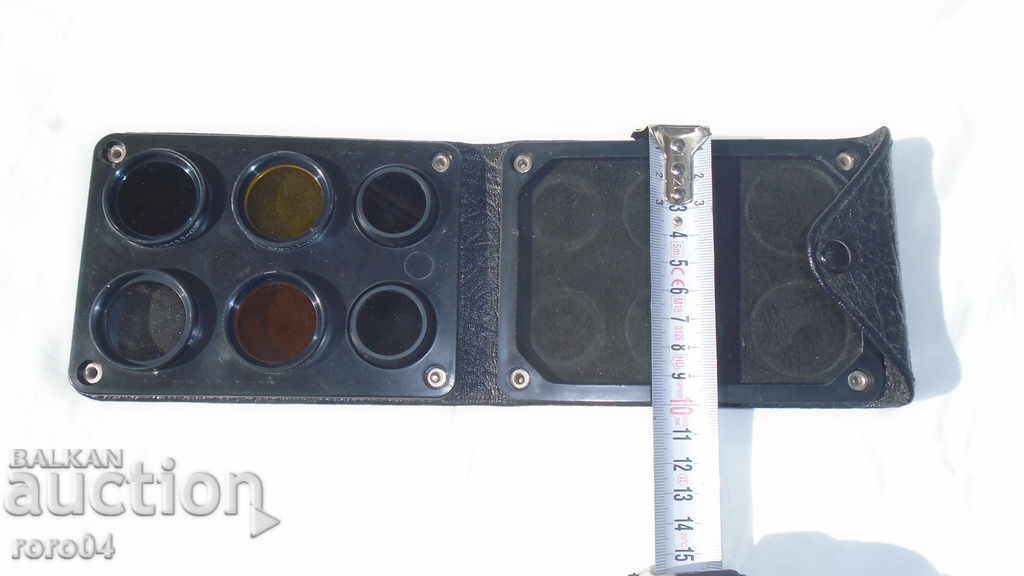 A SET OF MAGNIFIERS IN A LUXURY CASE - 7 A SET OF MAGNIFIERS IN A LUXURY CASE - 7