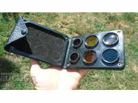 A SET OF MAGNIFIERS IN A LUXURY CASE