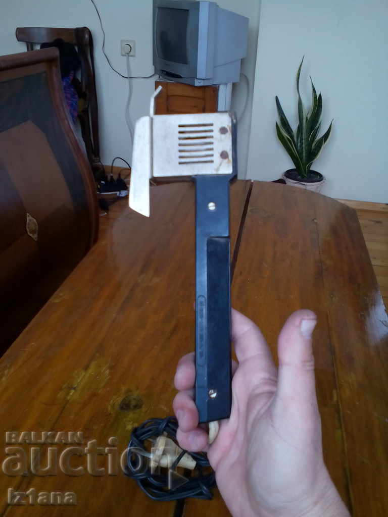 Old soldering iron with price 27.00 BGN | € 13.80