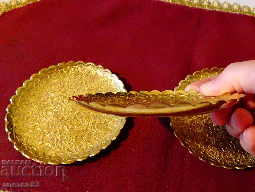Auction Antique embossed bronze plate, coaster. Auction Antique embossed bronze plate, coaster.