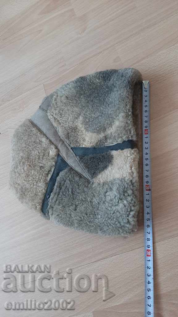 Leather hat lamb or sheepskin with price 39.00 BGN | € 19.94 Leather hat lamb or sheepskin with price 39.00 BGN | € 19.94