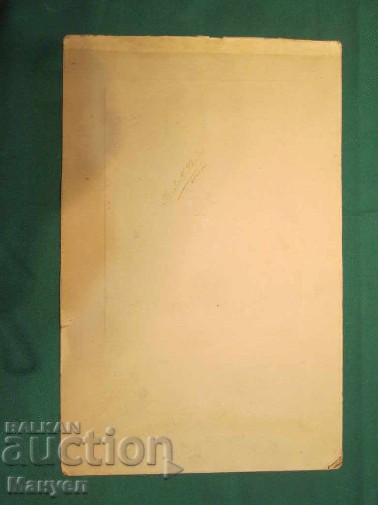 Auction  I am selling an old cabinet photo - cardboard.RRR