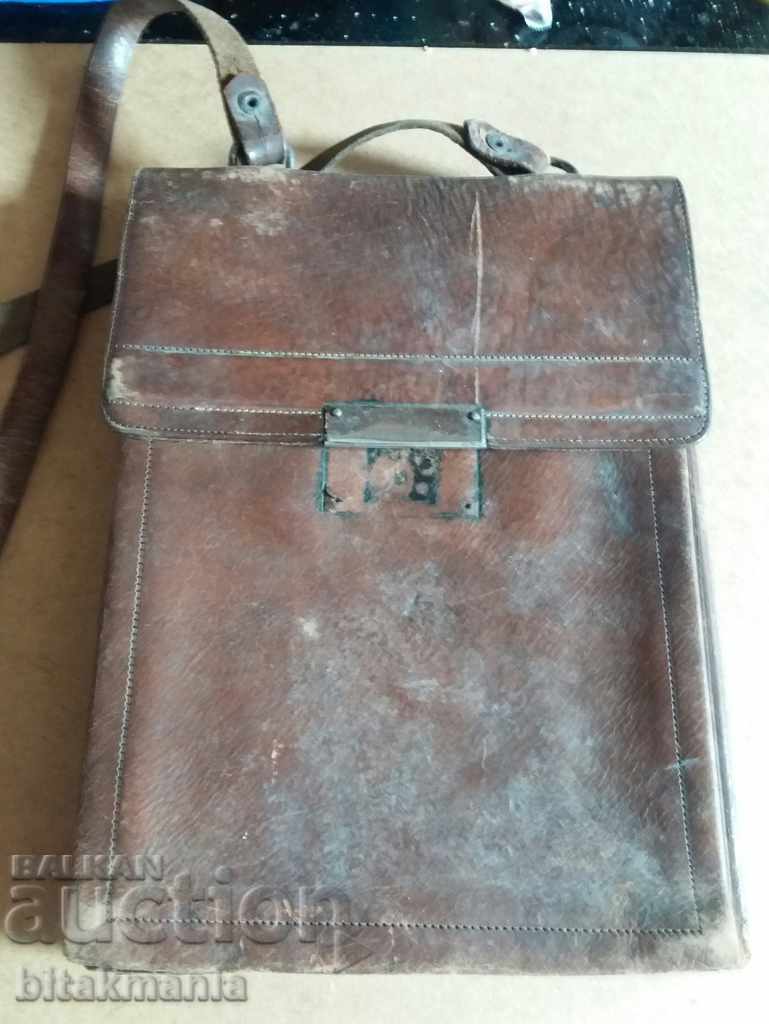 Vechea tabletă militară regală - citiți cu atenție licitația cu preț 39.99 BGN | € 20.45